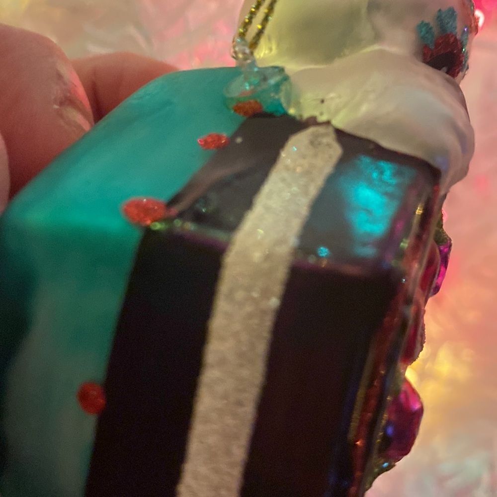 Holiday Lane Glass Sugar Skull Ornament Coffin RIP Day of the Dead Glitter - Picture 10 of 13